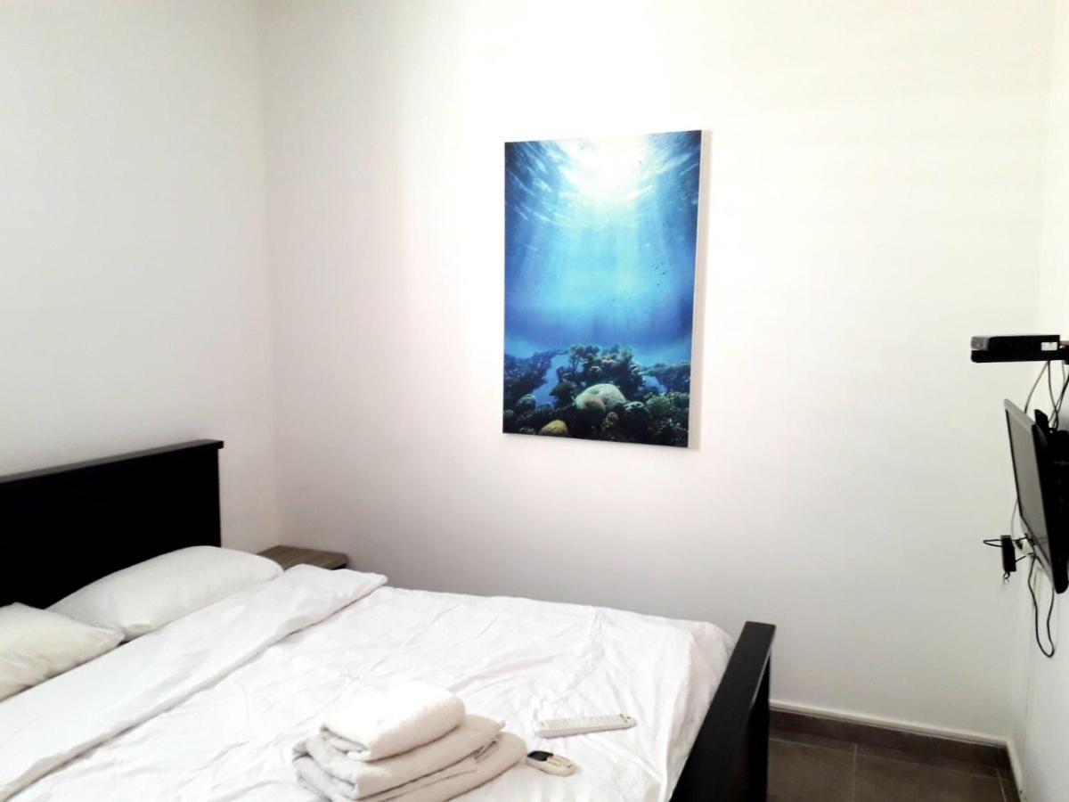 Miraks Harav Kuk Apartment Tel Aviv Luaran gambar