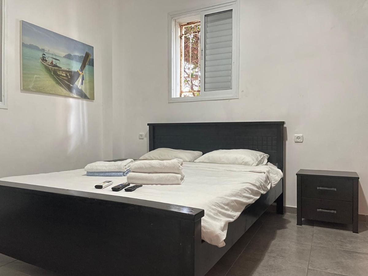Miraks Harav Kuk Apartment Tel Aviv Luaran gambar