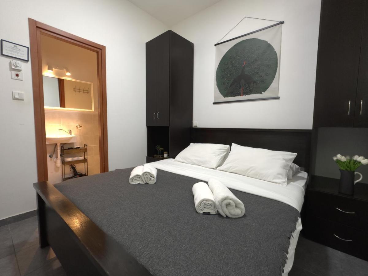 Miraks Harav Kuk Apartment Tel Aviv Luaran gambar