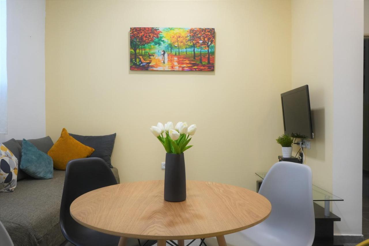 Miraks Harav Kuk Apartment Tel Aviv Luaran gambar