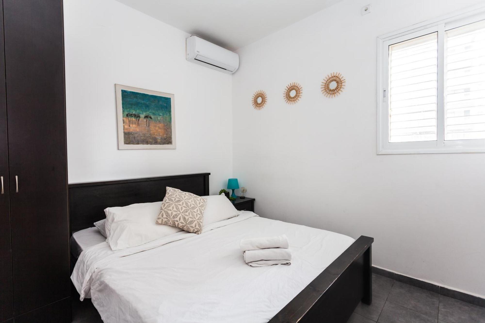 Miraks Harav Kuk Apartment Tel Aviv Luaran gambar