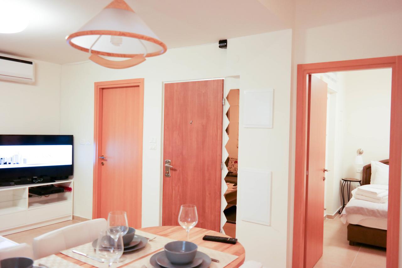 Miraks Harav Kuk Apartment Tel Aviv Luaran gambar
